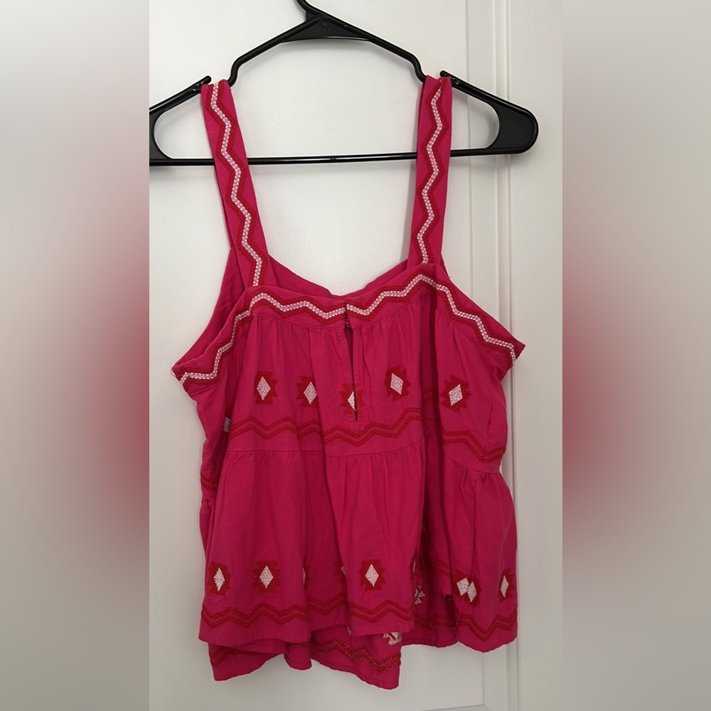 Loft Small Top - Picture 2 of 2